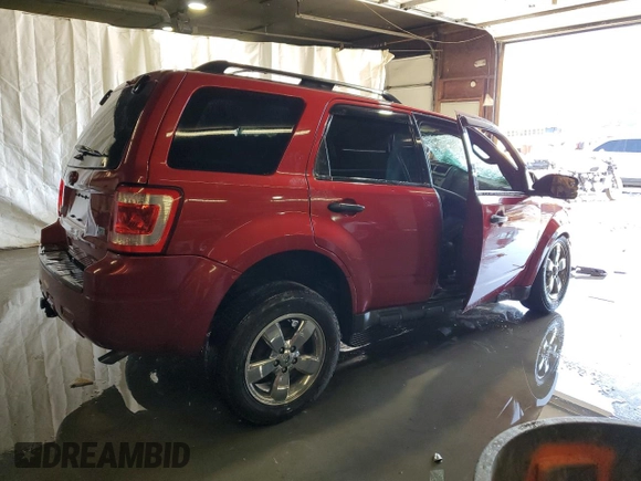 2012 Ford Escape XLT с VIN 1FMCU9DG4CKB27335, выставлен на аукционе Copart как лот 61347245 с пробегом Не указан миль и Списание • Salvage title. История ставок и продаж доступна на DreamBid. Изображение 3.