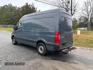 2019 Mercedes-Benz Sprinter Cargo with VIN WD4PF0CD7KP043925, listed as a Copart auction lot 54732745 with 75,694 mi miles and Clean Title. Bid and sale history available at carsss.com. Image 3.