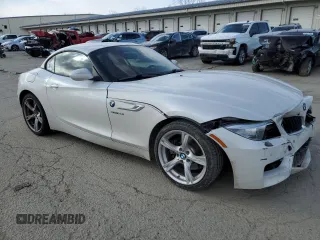 2016 BMW Z4 sDrive28i with VIN WBALL5C59G5A21158, listed as a Copart auction lot 41775225 with 132,603 mi miles and Salvage Title. Bid and sale history available at carsss.com. Image 4.