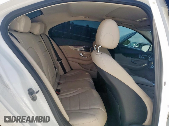 2019 Mercedes-Benz C 300 with VIN 55SWF8DB7KU289125, listed as a Copart auction lot 60836135 with 98,776 mi miles and Salvage title. Bid and sale history available at DreamBid. Image 10.