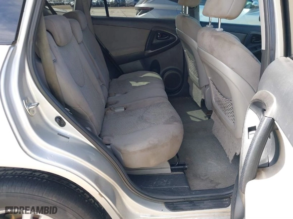 2011 Toyota RAV4 with VIN 2T3ZF4DV1BW052979, listed as a IAAI auction lot 41526981 with 215,034 mi miles. Bid and sale history available at carsss.com. Image 8.