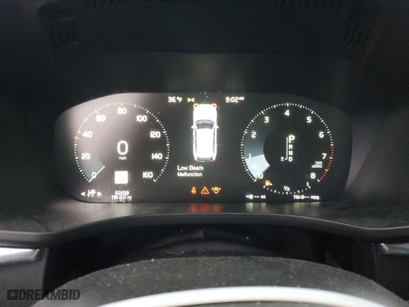 2018 Volvo XC60 R-Design with VIN YV4A22RM0J1047067, listed as a Copart auction lot 88360895 with 62,658 mi miles and Salvage Title. Bid and sale history available at carsss.com. Image 9.