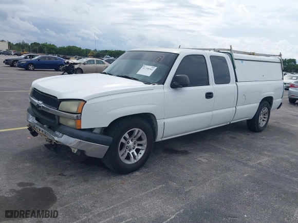 2005 Chevrolet Silverado 1500 LS with VIN 1GCEC19VX5E177408, listed as a IAAI auction lot 41758362 with 198,662 mi miles. Bid and sale history available at carsss.com. Image 2.