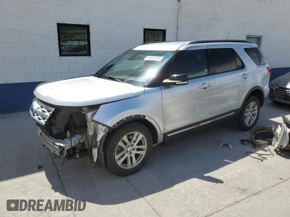 2018 Ford Explorer XLT z VIN 1FM5K8D83JGC67863, wystawiony jako Copart lot #62029795 z przebiegiem Nie podano mil oraz Szkoda całkowita • Salvage title. Historia ofert i sprzedaży dostępna na DreamBid. Obrazek 1.