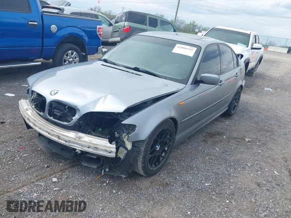 2003 BMW 3 Series 330i with VIN WBAEV53463KM04252, listed as a IAAI auction lot 42006945 with 193,387 mi miles. Bid and sale history available at carsss.com. Image 2.