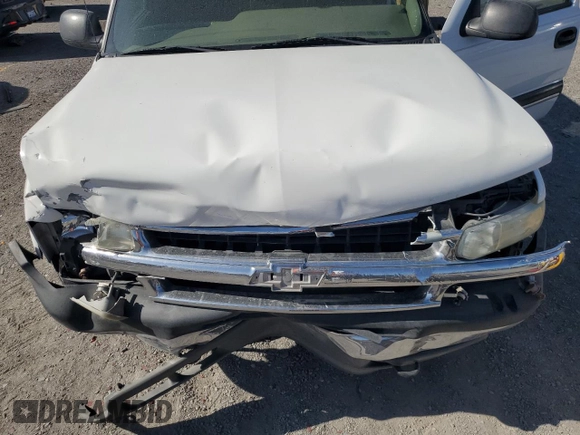 2001 Chevrolet Suburban LS with VIN 3GNEC16T81G222813, listed as a Copart auction lot 57213525 with 289,901 mi miles and Salvage title. Bid and sale history available at DreamBid. Image 12.