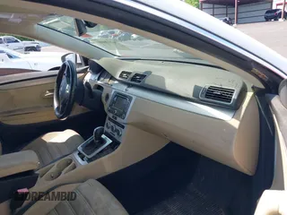 2014 Volkswagen CC R-Line с VIN WVWBP7AN7EE501064, выставлен на аукционе IAAI как лот 42220870 с пробегом Не указан миль и . История ставок и продаж доступна на DreamBid. Изображение 5.