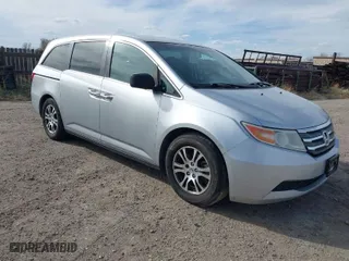2011 Honda Odyssey EX with VIN 5FNRL5H41BB063311, listed as a IAAI auction lot 41993648 with 226,073 mi miles. Bid and sale history available at carsss.com. Image 1.