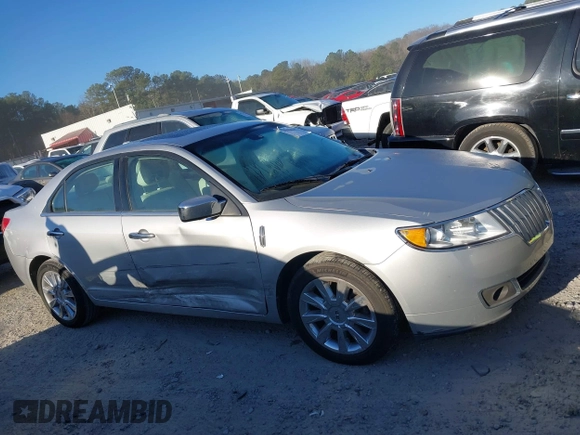 2011 Lincoln MKZ with VIN 3LNHL2GC2BR759690, listed as a IAAI auction lot 41672626 with 117,839 mi miles. Bid and sale history available at carsss.com. Image 13.