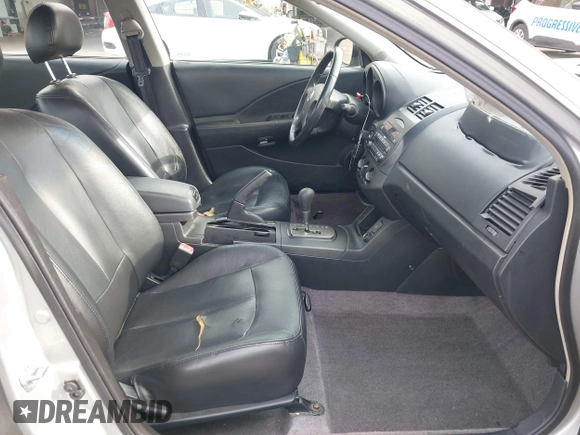 2002 Nissan Altima S with VIN 1N4AL11D62C717139, listed as a IAAI auction lot 41569217 with 135,200 mi miles. Bid and sale history available at carsss.com. Image 5.