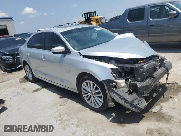 2013 Volkswagen Jetta SEL with VIN 3VWLX7AJ0DM361530, listed as a Copart auction lot 59305585 with Not provided miles and Salvage title. Bid and sale history available at DreamBid. Image 4.