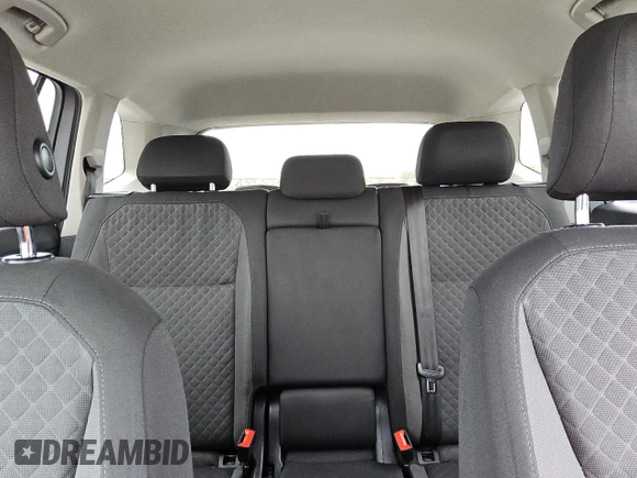 2020 Volkswagen Tiguan S with VIN 3VV1B7AXXLM038227, listed as a Copart auction lot 59495955 with 113,098 mi miles and Clean title. Bid and sale history available at DreamBid. Image 10.