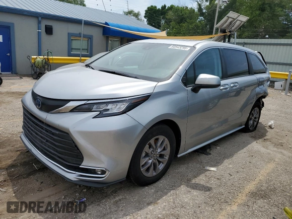 2023 Toyota Sienna XLE with VIN 5TDYRKEC6PS152430, listed as a Copart auction lot 60543295 with Not provided miles and Salvage title. Bid and sale history available at DreamBid. Image 1.