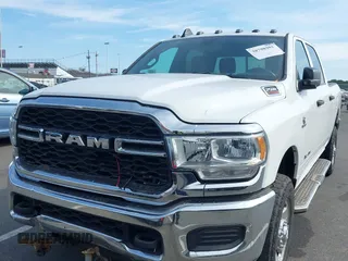 2022 Ram 2500 Tradesman with VIN 3C6UR5CL5NG222389, listed as a IAAI auction lot 38798981 with 62,755 mi miles. Bid and sale history available at carsss.com. Image 17.