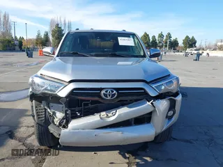 2023 Toyota 4Runner SR5 с VIN JTEMU5JR8P6155561, выставлен на аукционе IAAI как лот 41465467 с пробегом 48 228 миль миль и . История ставок и продаж доступна на DreamBid. Изображение 13.
