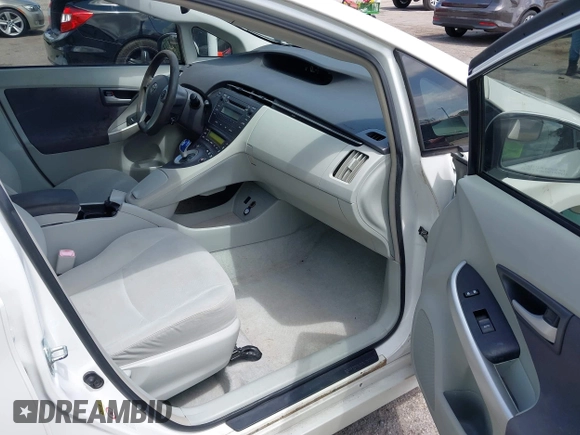 2011 Toyota Prius I with VIN JTDKN3DU9B0260439, listed as a IAAI auction lot 42134988 with 209,932 mi miles and . Bid and sale history available at DreamBid. Image 5.
