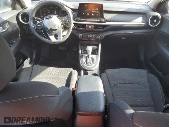 2021 Kia Forte LXS with VIN 3KPF24AD1ME327212, listed as a Copart auction lot 46270035 with 59,315 mi miles and Salvage title. Bid and sale history available at DreamBid. Image 8.