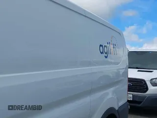 2017 Ford Transit с VIN 1FTYE1YM3HKB32719, выставлен на аукционе IAAI как лот 42715760 с пробегом 164 364 миль миль и . История ставок и продаж доступна на DreamBid. Изображение 2.