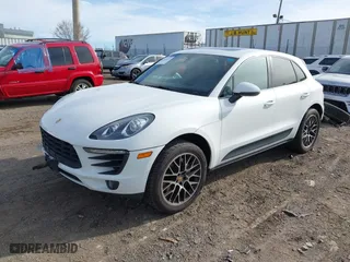 2015 Porsche Macan S with VIN WP1AB2A54FLB53197, listed as a IAAI auction lot 41787635 with 139,319 mi miles. Bid and sale history available at carsss.com. Image 23.