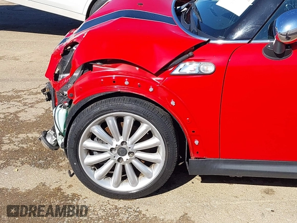 2011 MINI Hardtop S with VIN WMWSV3C52BTY13681, listed as a IAAI auction lot 41472000 with 105,754 mi miles and . Bid and sale history available at DreamBid. Image 18.