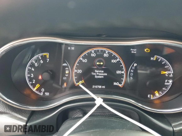2014 Jeep Grand Cherokee Limited with VIN 1C4RJFBG2EC233725, listed as a Copart auction lot 58524505 with 216,798 mi miles and Salvage title. Bid and sale history available at DreamBid. Image 9.
