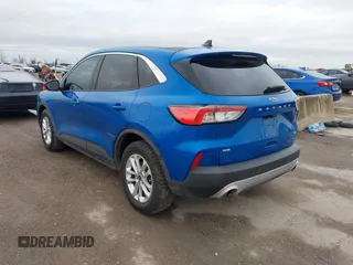 2020 Ford Escape SE with VIN 1FMCU9G62LUB18933, listed as a IAAI auction lot 41564797 with 68,187 mi miles. Bid and sale history available at carsss.com. Image 3.
