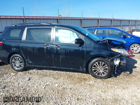 2019 Toyota Sienna XLE Auto Access Seat with VIN 5TDYZ3DC9KS995408, listed as a IAAI auction lot 41114546 with 98,280 mi miles. Bid and sale history available at carsss.com. Image 14.