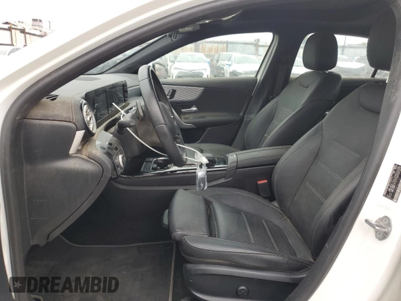 2021 Mercedes-Benz A 220 z VIN W1K3G4FB0MJ314147, wystawiony jako Copart lot #59984445 z przebiegiem 37 304 mil mil oraz Szkoda całkowita • Salvage title. Historia ofert i sprzedaży dostępna na DreamBid. Obrazek 7.