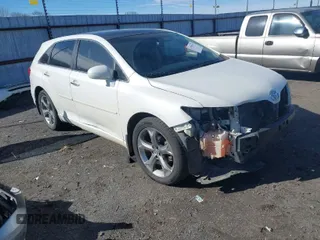 2010 Toyota Venza with VIN 4T3BK3BBXAU034589, listed as a IAAI auction lot 41709373 with 207,130 mi miles. Bid and sale history available at carsss.com. Image 1.