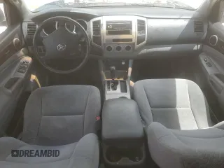 2007 Toyota Tacoma PreRunner z VIN 3TMJU62NX7M048827, wystawiony jako Copart lot #54663895 z przebiegiem 186 921 mil mil oraz Szkoda całkowita • Salvage title. Historia ofert i sprzedaży dostępna na DreamBid. Obrazek 8.
