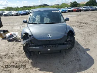 2008 Volkswagen New Beetle Coupe S with VIN 3VWRW31CX8M507106, listed as a Copart auction lot 73406794 with 0 mi miles and Salvage Title. Bid and sale history available at carsss.com. Image 5.