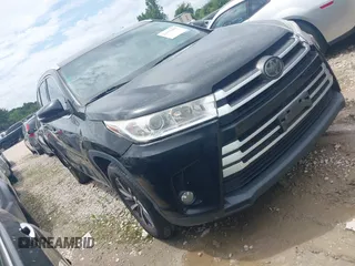 2017 Toyota Highlander XLE with VIN 5TDKZRFH5HS216483, listed as a IAAI auction lot 42550698 with 119,696 mi miles and . Bid and sale history available at DreamBid. Image 1.