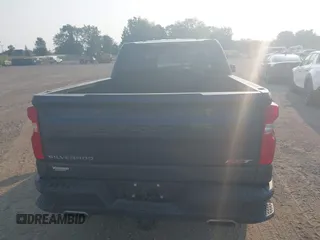 2019 Chevrolet Silverado 1500 RST with VIN 1GCRYEED8KZ353738, listed as a IAAI auction lot 40343310 with 96,077 mi miles and . Bid and sale history available at DreamBid. Image 16.