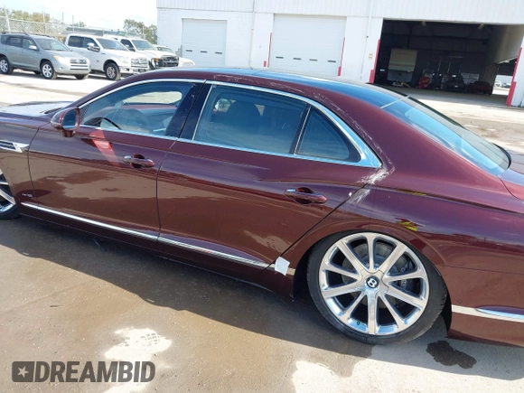 2021 Bentley Flying Spur W12 with VIN SCBBB6ZG9MC084879, listed as a IAAI auction lot 41264979 with Not Provided miles and . Bid and sale history available at DreamBid. Image 6.