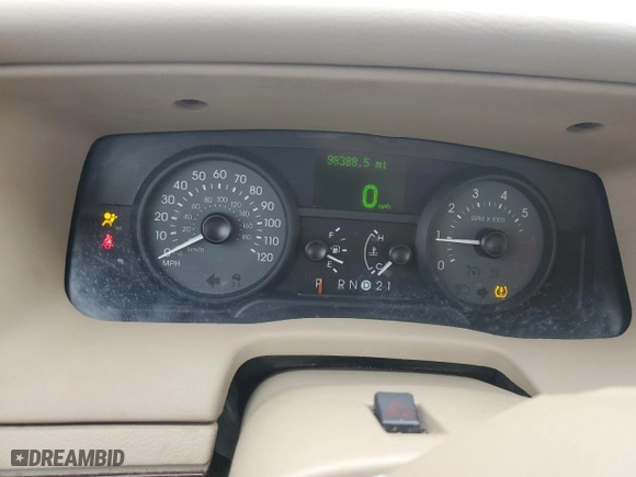 2010 Mercury Grand Marquis LS with VIN 2MEBM7FV7AX621990, listed as a Copart auction lot 45052595 with 98,388 mi miles and Salvage Title. Bid and sale history available at carsss.com. Image 9.