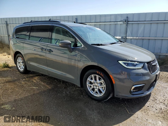 2022 Chrysler Pacifica Touring L z VIN 2C4RC1BG1NR132907, wystawiony jako Copart lot #60908105 z przebiegiem 60 495 mil mil oraz Czysty tytuł • Clean title. Historia ofert i sprzedaży dostępna na DreamBid. Obrazek 4.