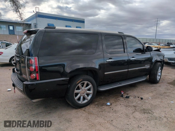 2011 GMC Yukon XL Denali z VIN 1GKS2MEF7BR367696, wystawiony jako Copart lot #51242205 z przebiegiem 172 519 mil mil oraz Szkody całkowita. Historia ofert i sprzedaży dostępna na DreamBid. Obrazek 3.