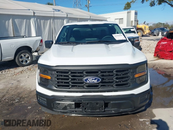 2024 Ford F-150 XL z VIN 1FTEX1KP7RKE49677, wystawiony jako IAAI lot #41592556 z przebiegiem 11 136 mil mil oraz . Historia ofert i sprzedaży dostępna na DreamBid. Obrazek 12.