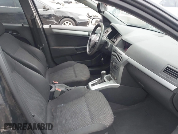 2008 Saturn Astra XR z VIN W08AT671X85055589, wystawiony jako IAAI lot #41476854 z przebiegiem 120 165 mil mil oraz . Historia ofert i sprzedaży dostępna na DreamBid. Obrazek 5.