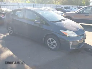 2013 Toyota Prius One z VIN JTDKN3DU1D5584023, wystawiony jako IAAI lot #42460145 z przebiegiem 179 620 mil mil oraz . Historia ofert i sprzedaży dostępna na DreamBid. Obrazek 1.