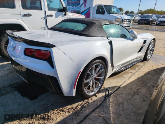 2019 Chevrolet Corvette Grand Sport 2LT with VIN 1G1YY3D78K5113083, listed as a Copart auction lot 75227904 with 0 mi miles and Non Repairable. Bid and sale history available at carsss.com. Image 3.