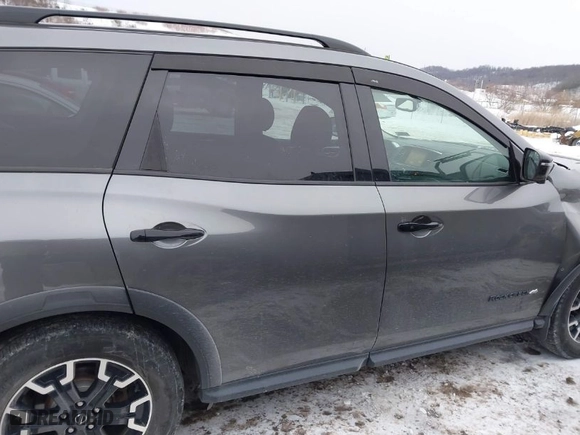2019 Nissan Pathfinder S with VIN 5N1DR2MM0KC629304, listed as a IAAI auction lot 41342768 with NaN miles. Bid and sale history available at carsss.com. Image 14.