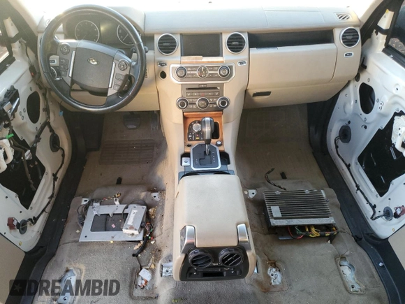 2010 Land Rover LR4 HSE с VIN SALAM2D41AA517569, выставлен на аукционе Copart как лот 86906714 с пробегом 182 132 миль миль и Списание • Salvage title. История ставок и продаж доступна на DreamBid. Изображение 8.