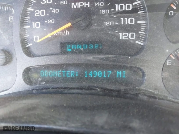 2004 Chevrolet Silverado 2500 Crew Cab LT with VIN 1GCGC23UX4F155545, listed as a IAAI auction lot 41521553 with 149,047 mi miles. Bid and sale history available at carsss.com. Image 15.