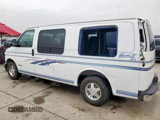 1997 Chevrolet Express Cargo z VIN 1GBFG15R3V1045586, wystawiony jako Copart lot #45388645 z przebiegiem 67 872 mil mil oraz Czysty tytuł • Clean title. Historia ofert i sprzedaży dostępna na DreamBid. Obrazek 2.