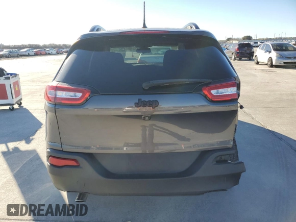 2018 Jeep Cherokee Latitude с VIN 1C4PJLCB2JD620255, выставлен на аукционе Copart как лот 86586724 с пробегом 72 798 миль миль и Списание • Salvage title. История ставок и продаж доступна на DreamBid. Изображение 6.