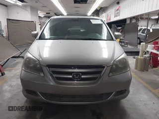 2006 Honda Odyssey EX-L with VIN 5FNRL38626B408275, listed as a IAAI auction lot 41789216 with 249,737 mi miles. Bid and sale history available at carsss.com. Image 12.