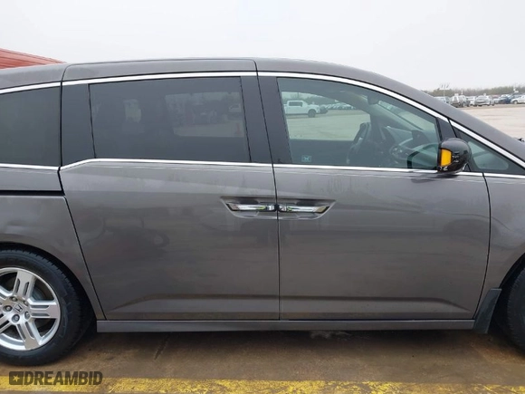 2012 Honda Odyssey Touring with VIN 5FNRL5H96CB084040, listed as a IAAI auction lot 41588818 with NaN miles. Bid and sale history available at carsss.com. Image 14.