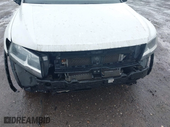 2018 Volkswagen Tiguan SEL with VIN 3VV2B7AX6JM059173, listed as a IAAI auction lot 42461175 with 86,679 mi miles and . Bid and sale history available at DreamBid. Image 6.