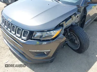 2019 Jeep Compass Latitude with VIN 3C4NJDBB8KT729491, listed as a IAAI auction lot 42489691 with 73,022 mi miles and . Bid and sale history available at DreamBid. Image 6.